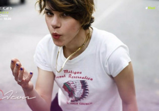 Μόνικα – Ζούσα καιρό στο Χόλυγουντ αλλά η συνεργασία για το «The Lost Daughter» προέκυψε στις Σπέτσες