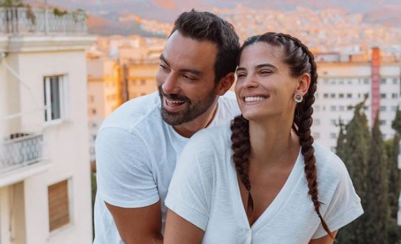 Τανιμανίδης και Μπόμπα – Σε αυτή την κατάσταση είναι το σαλόνι του νέου τους σπιτιού