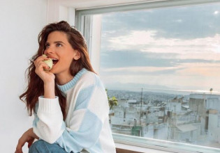 Χριστίνα Μπόμπα – Οι δίδυμες έχουν το «σημάδι του πελαργού» όπως και εκείνη