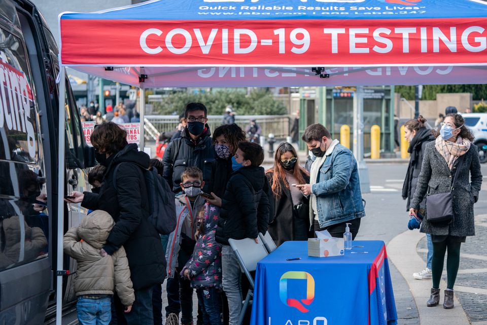 CDC – Η Ομικρον έχει πλέον επικρατήσει στις ΗΠΑ – Εξαπλώνεται με τρομακτική ταχύτητα