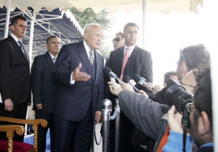 Σε αυτοκριτική καλεί τον ΣΥΡΙΖΑ η ΝΔ – Η απώλεια του Κάρολου Παπούλια «προσφέρεται για αναστοχασμό»