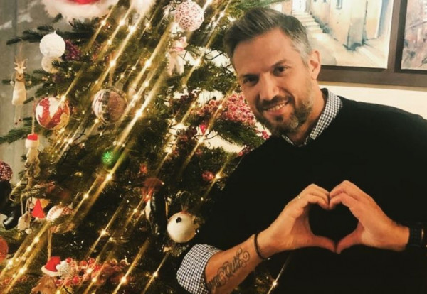 Αλέξανδρος Παρθένης – Με τη σύντροφό μου γνωριστήκαμε μέσα από τα social media