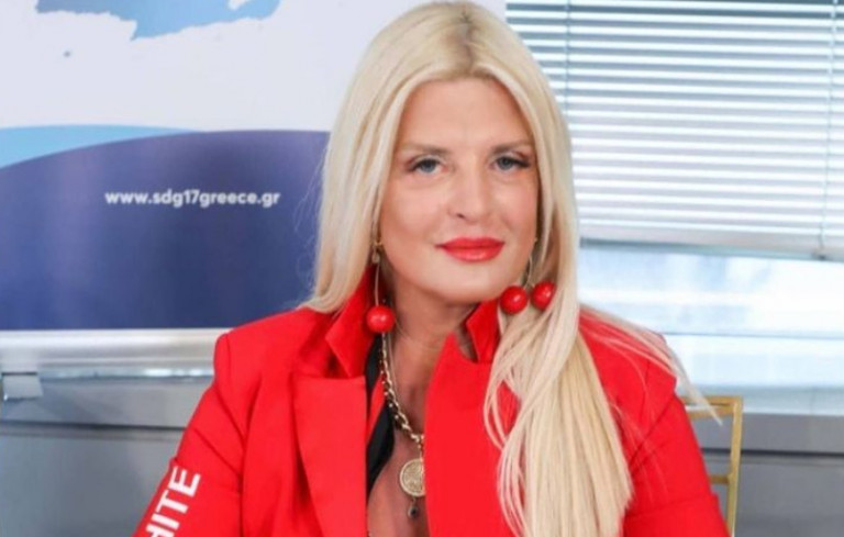 Σέξι κι όποιος αντέξει η Μαρίνα Πατούλη – Χώρισε και «τα ‘σπασε» στα μπουζούκια με το νέο φλερτ