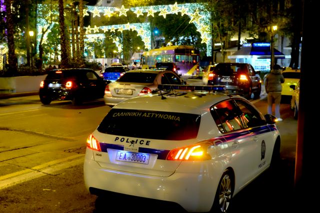 Θεσσαλονίκη - Αστυνομικοί απέτρεψαν 18η γυναικοκτονία - Η γυναίκα γλίτωσε με ελαφρύ τραύμα στο λαιμό