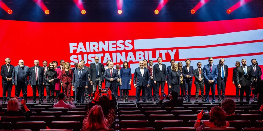 Νίκος και Αλέξης… αλλού