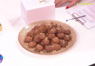 Χρήστος Βέργαδος – Αποκαλύπτει τα μυστικά για πετυχημένα μελομακάρονα