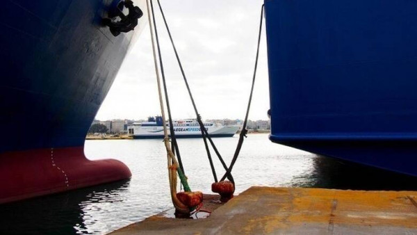 ΠΝΟ – Η ΓΣΕΕ στηρίζει την απόφαση για νέα 48ωρη απεργία στα πλοία