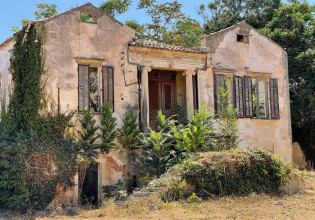 Χανιά-Διασώζονται εμβληματικά υπό κατάρρευση κτίρια