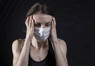 Ερευνα – Μόνο ένας στους τρεις ασθενείς που νοσηλεύθηκαν και μετά είχαν μακρά Covid-19 νιώθει τελείως καλά μετά από ένα χρόνο