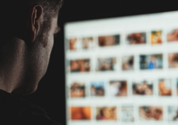 Αποκάλυψη MEGA – Έρευνα της αστυνομίας για διαρροή προσωπικών βίντεο από τεχνικούς κινητών