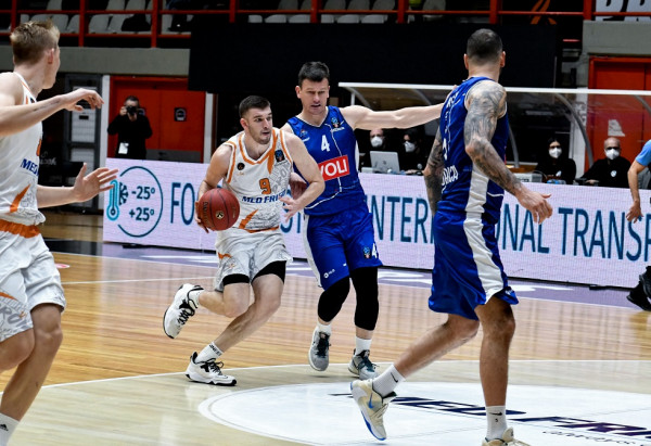 Η Μπούντουτσνοστ συνέτριψε τον Προμηθέα (60-89)
