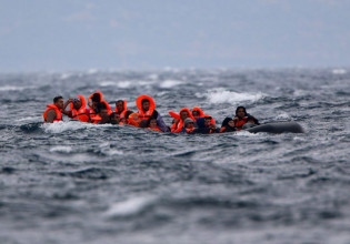 Χωρίς τέλος το δράμα των προσφύγων – Φρικτή υπενθύμιση το ναυάγιο στη Φολέγανδρο