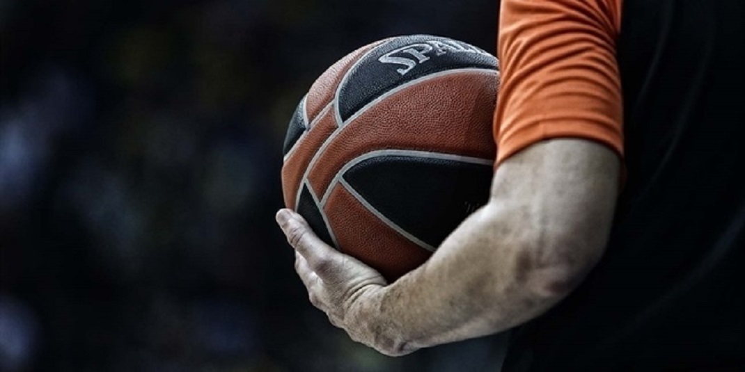 EuroLeague - Αυτοί είναι οι διαιτητές της αναμέτρησης Ολυμπιακός-Μπάγερν