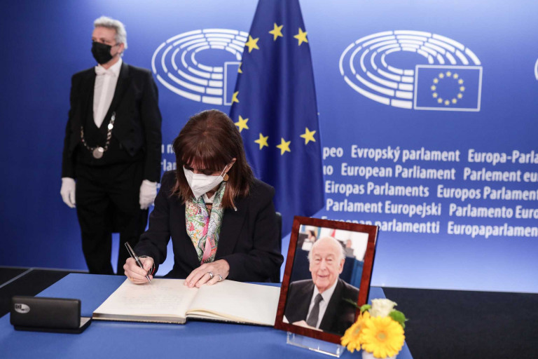 Κατερίνα Σακελλαροπούλου – Ο Ζισκάρ ντ’ Εσταίν συνέβαλε αποφασιστικά στη διαδικασία της ευρωπαϊκής ολοκλήρωσης