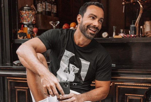 Σάκης Τανιμανίδης –  Έκανε την τρίτη δόση του εμβολίου για τον κοροναϊό