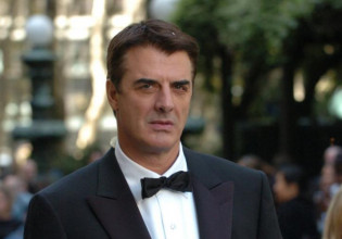 Βόμβα στο Χόλιγουντ – Ο Mr Big του Sex and the City κατηγορείται για δύο κακοποιήσεις γυναικών