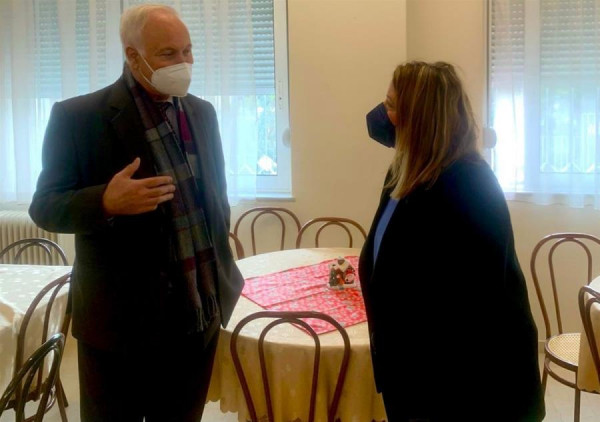 Συρεγγέλα – Είμαστε δίπλα σε όλα τα κορίτσια και τις γυναίκες που παραμελούνται ή κακοποιούνται