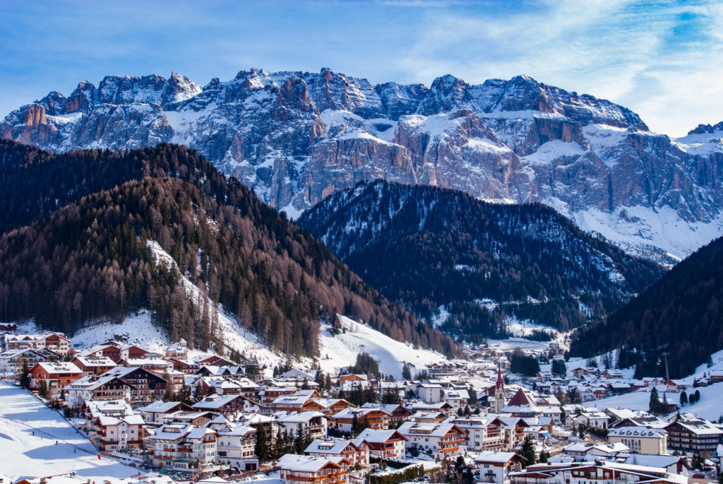 Ιταλία – Στις Άλπεις, οι άνθρωποι εμπιστεύονται τη Φύση – Και εκτοξεύουν τα κρούσματα κοροναϊού