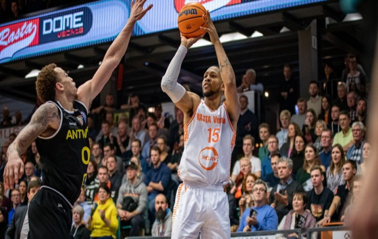 Ανακοίνωσε τον Σίμπσον ο Προμηθέας