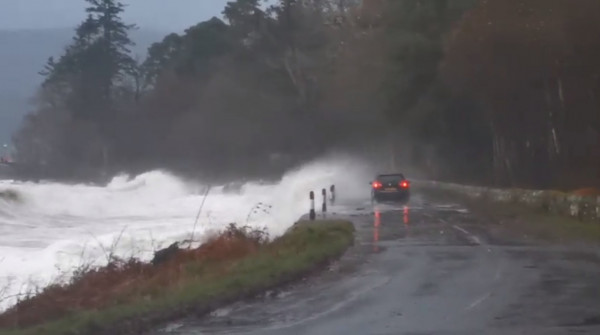 Σκωτία – Η καταιγίδα «Μπάρα» πλήττει τη χώρα με ισχυρές βροχοπτώσεις και θυελλώδεις ανέμους
