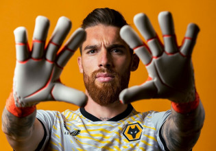 Οι αποκρούσεις του Σα τον έχουν κάνει τον πιο αποτελεσματικό τερματοφύλακα της Premier League