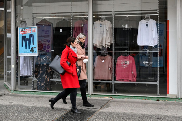 Σλοβακία – Χαλαρώνει τα μέτρα για τον κοροναϊό παρά το υψηλό ποσοστό μολύνσεων