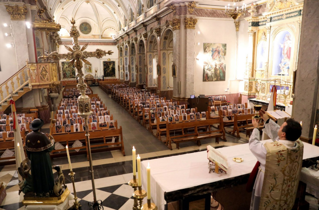 Ισπανία – Έρευνα για σεξουαλική κακοποίηση εκατοντάδων, ίσως και χιλιάδων, παιδιών αντιμετωπίζει η Καθολική Εκκλησία στη χώρα