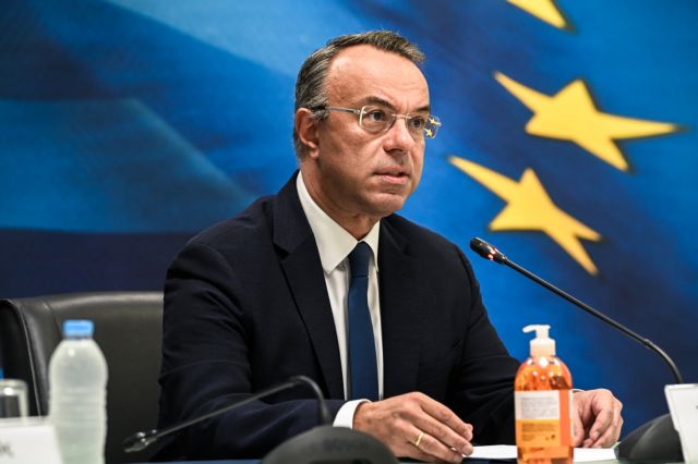 Ένα βήμα από την εκταμίευση των 767 εκατ. ευρώ για το χρέος – Στις Βρυξέλλες για το Eurogroup ο Σταϊκούρας