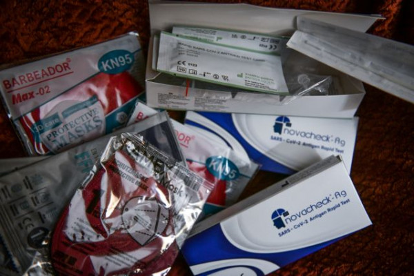 Κοροναϊός – «Βράζει» η σόουμπιζ – Αυξάνονται συνεχώς τα θετικά κρούσματα