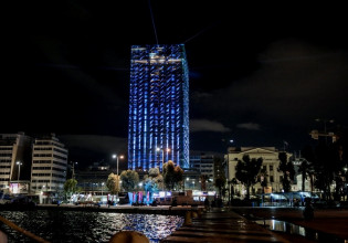 Δήμος Πειραιά – Φαντασμαγορικό υπερθέαμα η φωταγώγηση του Πύργου Πειραιά