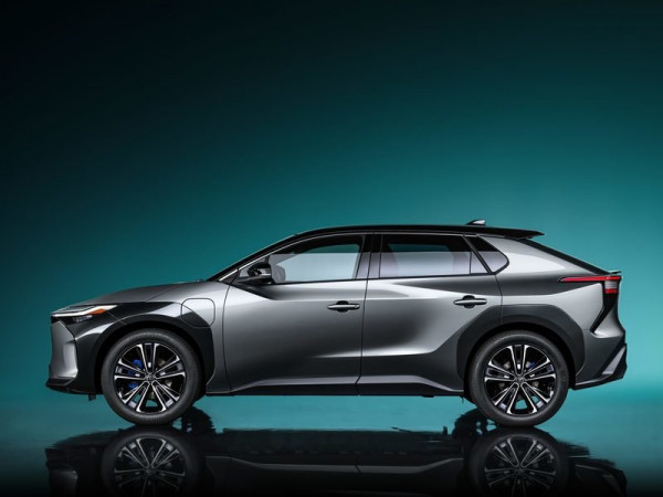 «Ηλεκτρική» πλατφόρμα για την Ευρώπη εξελίσσει η Toyota