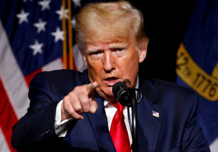 Ντόναλντ Τραμπ – Συνέντευξη Τύπου στην επέτειο της εισβολής στο Καπιτώλιο