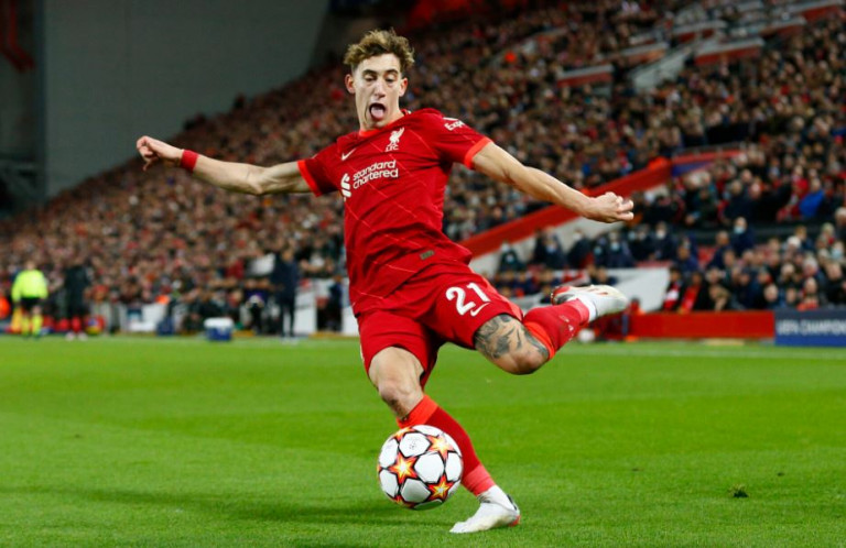 Τσιμίκας για την πρόκριση της Λίβερπουλ – «Αυτά μόνο στο Άνφιλντ»