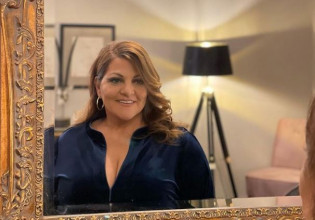 H Βίκυ Σταυροπούλου θυμάται τα νιάτα της – Οικογενειακή φωτογραφία από το παρελθόν