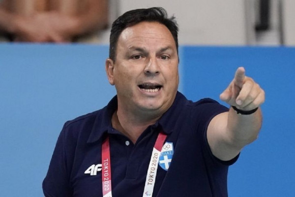 Ο Θοδωρής Βλάχος κορυφαίος προπονητής της χρονιάς