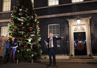 Βρετανία – Στελέχη της Ντάουνινγκ Στριτ έκαναν κρυφό πάρτι εν μέσω lockdown