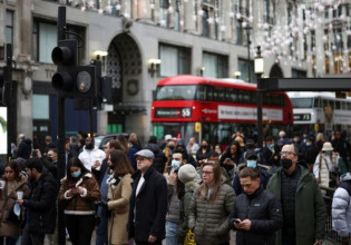 Βρετανία – Σοκ από το νέο ρεκόρ κρουσμάτων – Πάνω από 122.000 μολύνσεις σε 24 ώρες