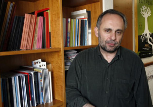 Σωτήρης Χατζάκης – Απαντά στην προκλητική επιστολή του Λιγνάδη