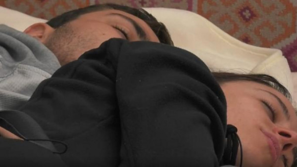 Φάρμα – Αυτοί οι παίκτες έχουν έρθει κοντά και… κοιμούνται αγκαλιά