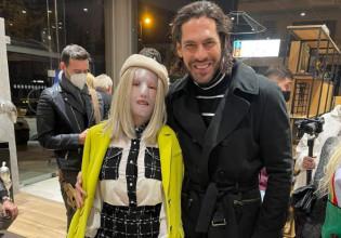 Ιωάννα Παλιοσπύρου – Χαμογελαστή αγκαλιά με τον Γιάννη Σπαλιάρα