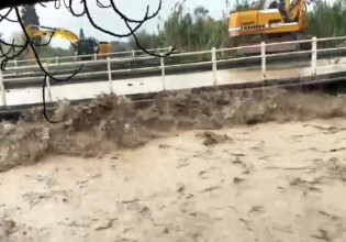 Κακοκαιρία – Εκκενώνεται περιοχή στη Ναύπακτο