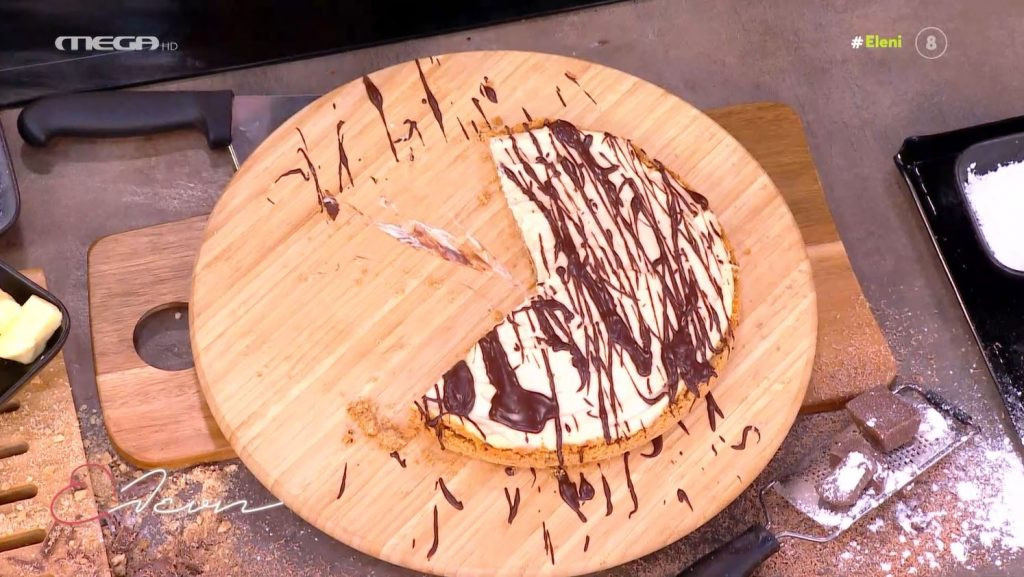 Ο Σάββας Πούμπουρας φτιαχνει λαχταριστό cheesecake