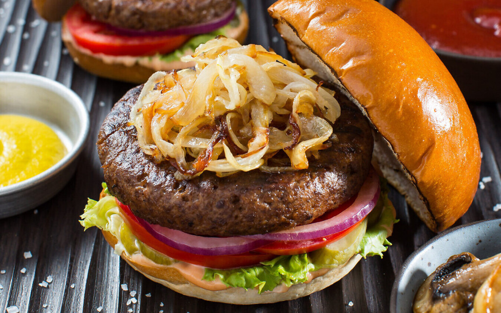 Εκτυπωτής 3D πλάθει vegan μπιφτέκια σύμφωνα με τα γούστα του πελάτη