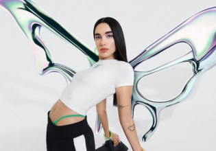 Ντούα Λίπα – Ποζάρει αισθησιακά με μαγιό μετά τον χωρισμό της