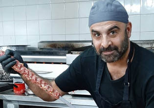 Σελίμ Σελτζούκ – «Το ενός έτους παιδί μου νοσηλευόταν 9 μέρες με κοροναϊό»