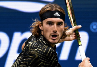 Στέφανος Τσιτσιπάς – Εμβολιάστηκε τελικά ο τενίστας