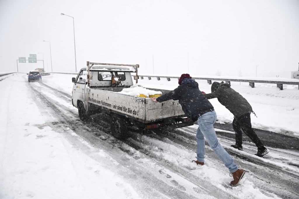 Επιτελικού Κράτους το…ανάγνωσμα!