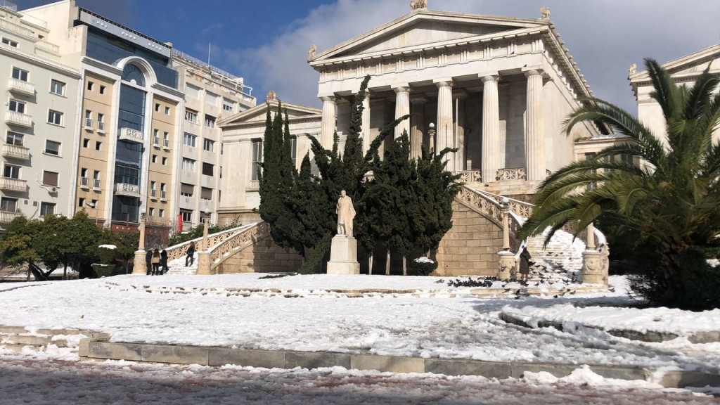 Κακοκαιρία «Ελπίδα»: Έρημο το κέντρο της Αθήνας – Αυτοψία του in