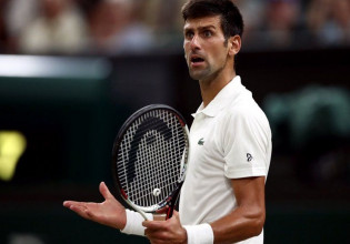 Σε ασφυκτικό κλοιό ο Τζόκοβιτς – Αν δεν εμβολιαστεί, χάνει και το Ρολάν Γκαρός