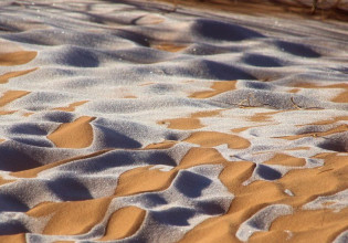 Σαχάρα – Εικόνες από τη χιονισμένη έρημο
